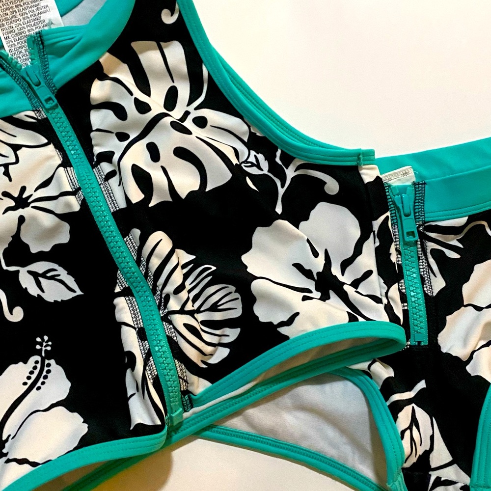 NWOT Roxy Bikini zipper front floral print